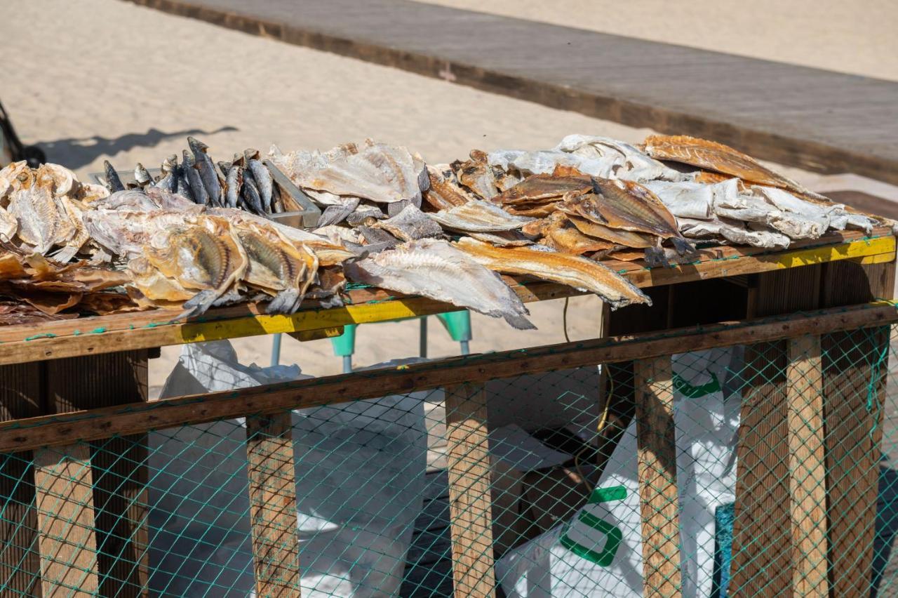 Bayview Nazare A Sua Casa A Beira Mar - 20 Mt Da Praia E Da Famosa Bola Nivea Eksteriør billede